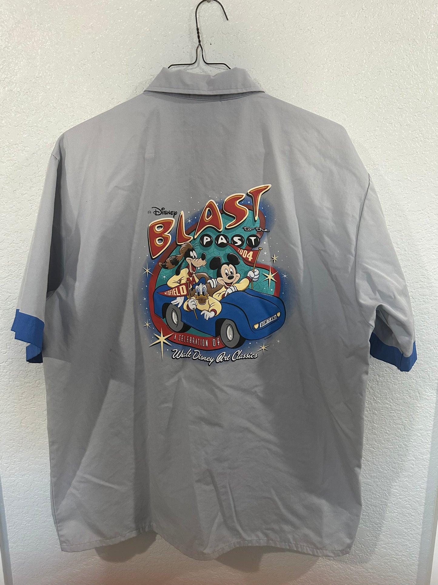 2004 Vintage Disney collard shirt